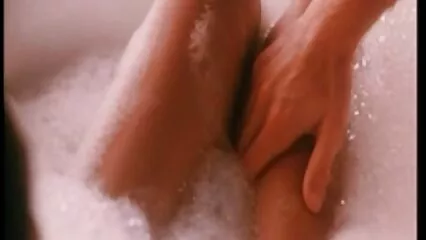 Bellissimo film pornografici gratuiti trio con due amiche sexy.