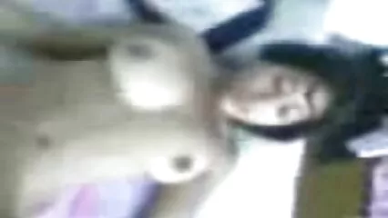 Il macho pompato penetra lo studente fino ai testicoli video lesbiche gratis italiane all'interno.