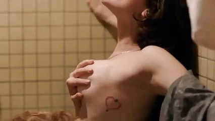 Sexy ragazze nude porno gratis italiano voglio che fanno il bagno insieme.