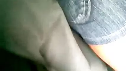 Lesbushka lecca film pprno gratis un succoso pilota attraverso le sue mutandine.