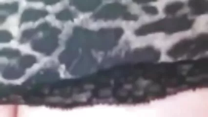 Un uomo scopa una troia in una figa yuoporn film gratis frivola.