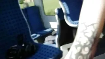 Un ragazzo non timido ha iniziato a film porno gratis cicciolina scopare con due bionde.