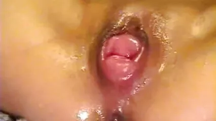 Per sfogarsi, ha video erotico gratuito scosso la figa rasata della ragazza.