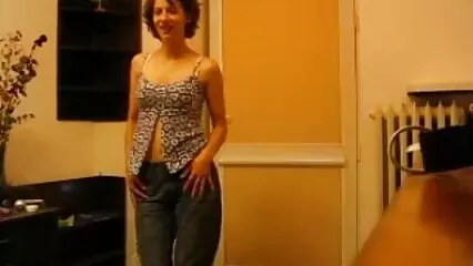 Le amiche non hanno resistito e hanno fatto sesso proprio trova porno film italiani gratis in cucina.