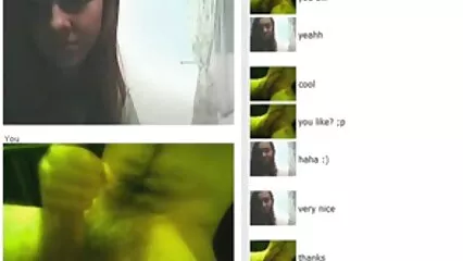 Le amiche giocose film gratis porno lesbo hanno succhiato delicatamente il cazzo dell'amante dell'eroe.