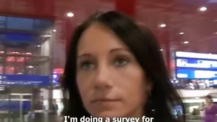 Disobbediente video hard giapponesi gratis di nuova concezione ha truffato una donna per fare sesso nel parco.