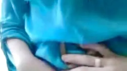 Troia bionda succhia cazzi in cerchio. porno gratis da scaricare