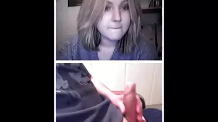 In una piccola stanza, una folla film gratis hard italiani di ragazzi si è chinata su una troia alla pecorina.