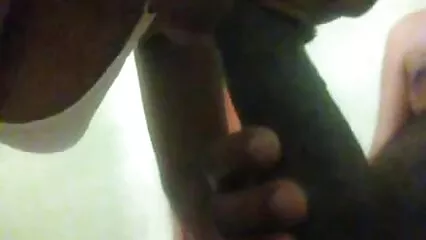 Bruna video hard italiani gratuiti dai grossi seni si ubriaca dal cazzo duro del gentiluomo.