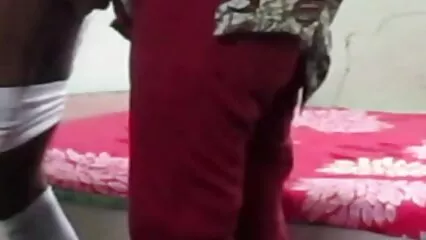 Filmato roberta gemma film gratis come una giovane cagna rimbalza su un membro.