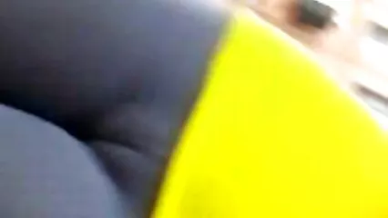 Un ragazzo giovane e film porno video gratis attivo ha messo una ragazza sul letto.